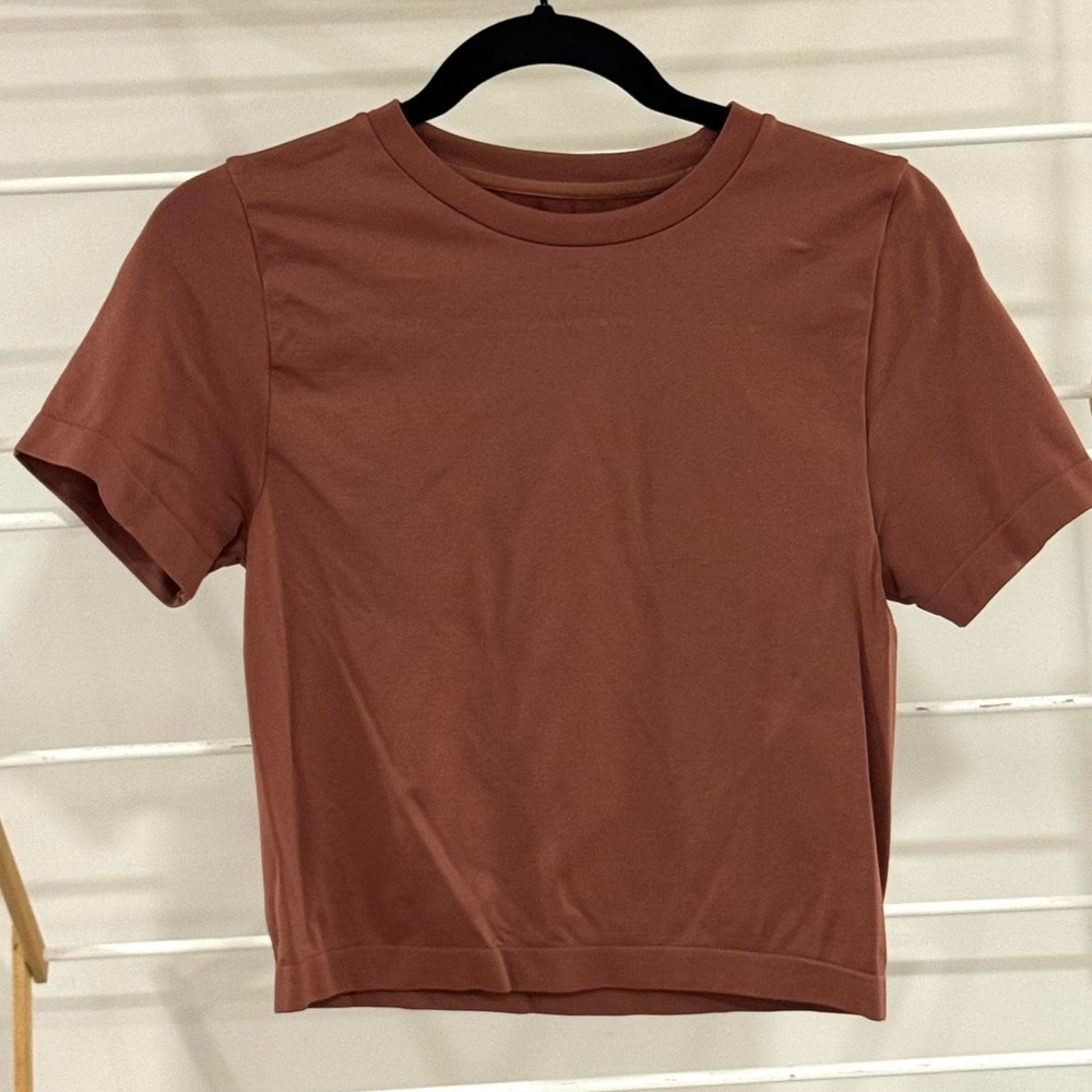 Women's Short Sleeve Nylon/Spandex Top
